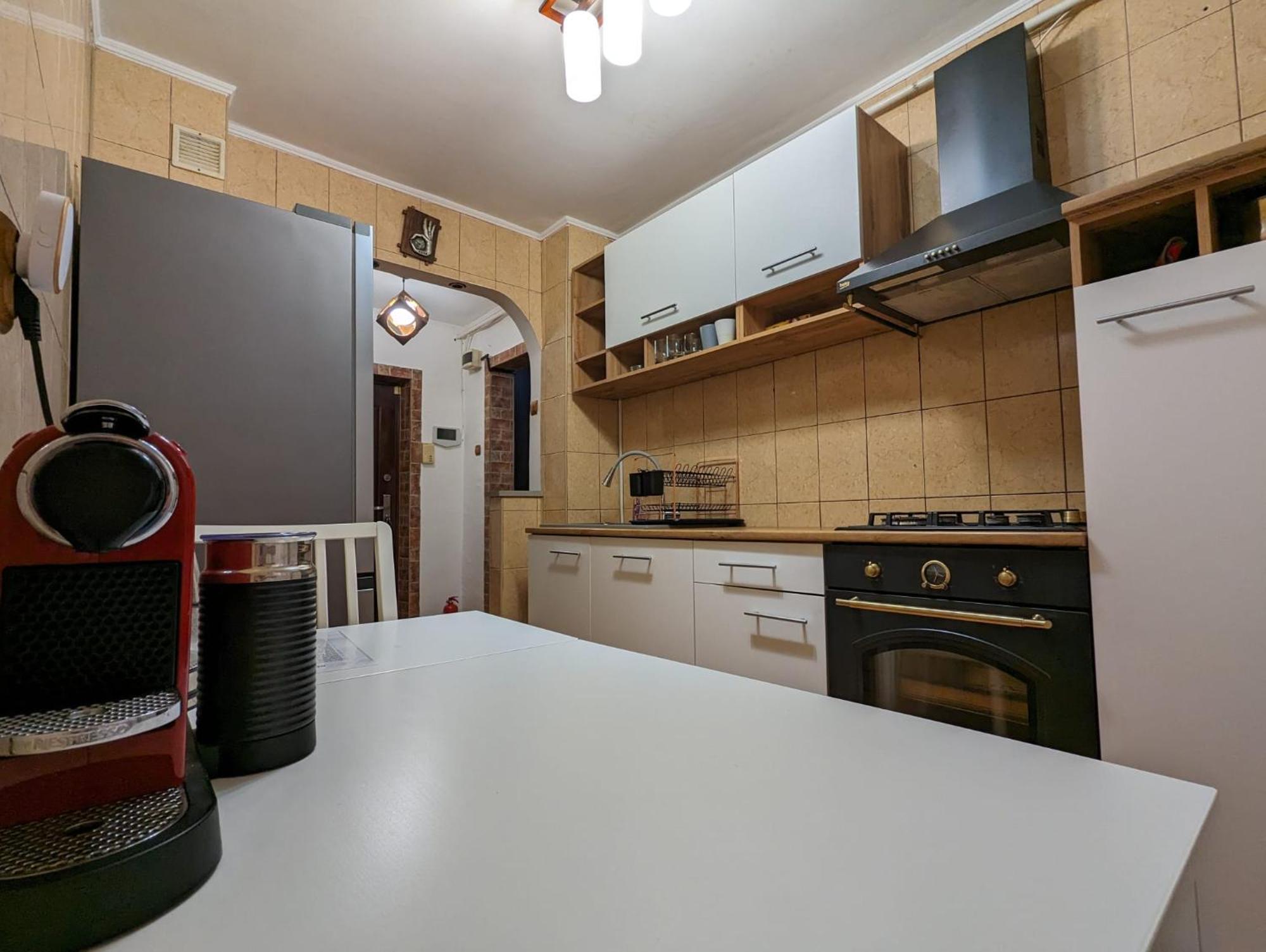 Modern Oasis With A Cozy Fireplace Your Stylish Apartment Minutes From Downtown Bucureşti Ngoại thất bức ảnh
