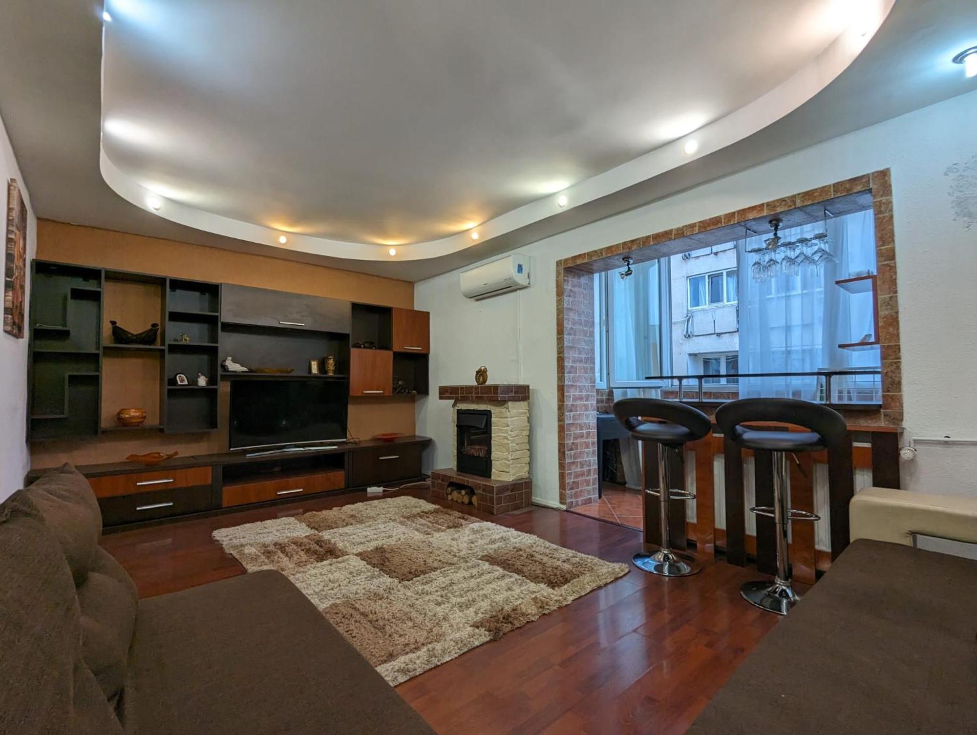 Modern Oasis With A Cozy Fireplace Your Stylish Apartment Minutes From Downtown Bucureşti Ngoại thất bức ảnh